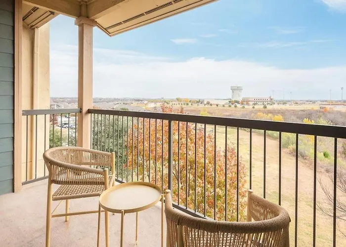 Landing At Ranch At Fossil Creek - 2 Bedrooms In North Worth Appartement